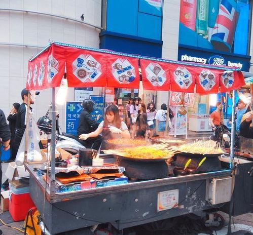 韩国 路边摊在线播放,跟随镜头探寻路边摊的魅力