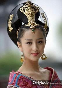 小麦色 女明星,美丽与自信的完美融合
