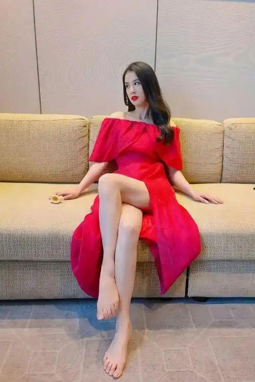 妈妈来我家 丝袜,丝袜下的温馨时光